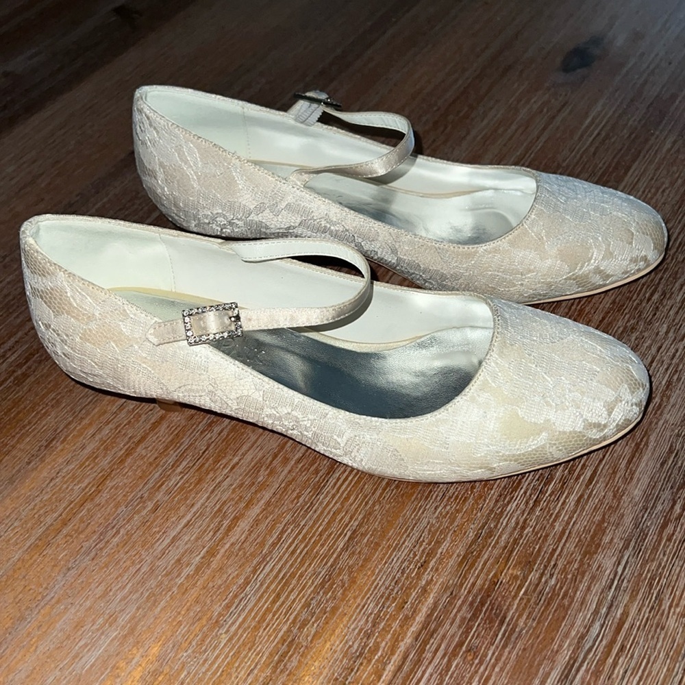 Elegant Park Ivory Lace Bridal Shoes Low Heel Wedding Shoes Womens Size 7